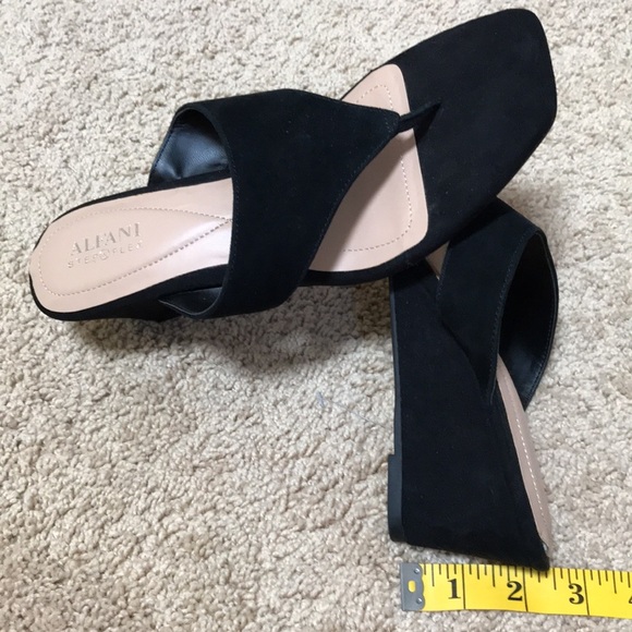 Alfani Step N Flex SZ 8M black suede sandals . - Picture 8 of 8